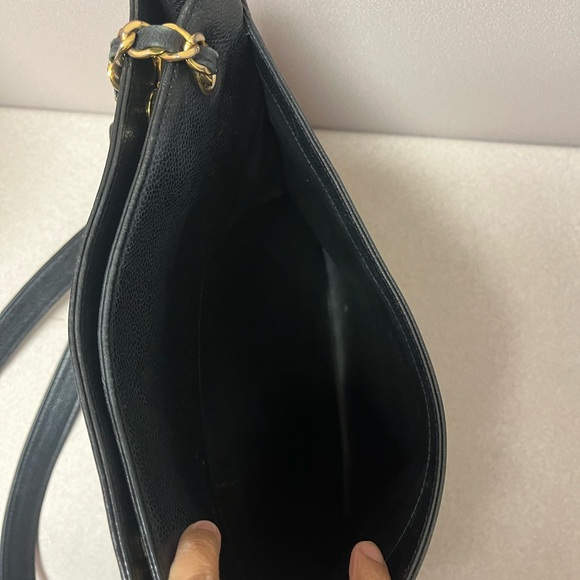 ❌SOLD❌Timeless Coco Chanel Tote - Picture 6 of 16